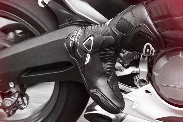 Alpinestars® - Footwear 2015 Catalog