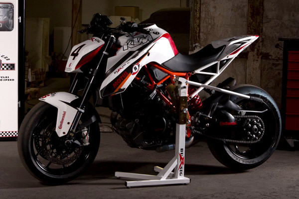 How To Safely Lift Your Motorcycle