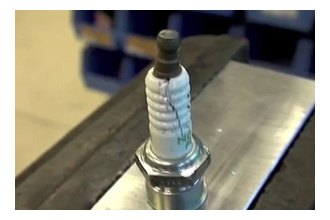 Wrench Hit - Spark Plug Installation