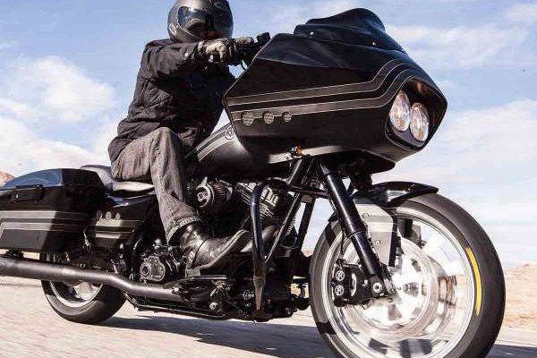 RSD 2018 Bagger Offering (4.9MB)