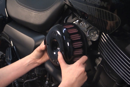 S&S Cycle® - Installations Stealth Air Cleaner Kit on HD Street Rod